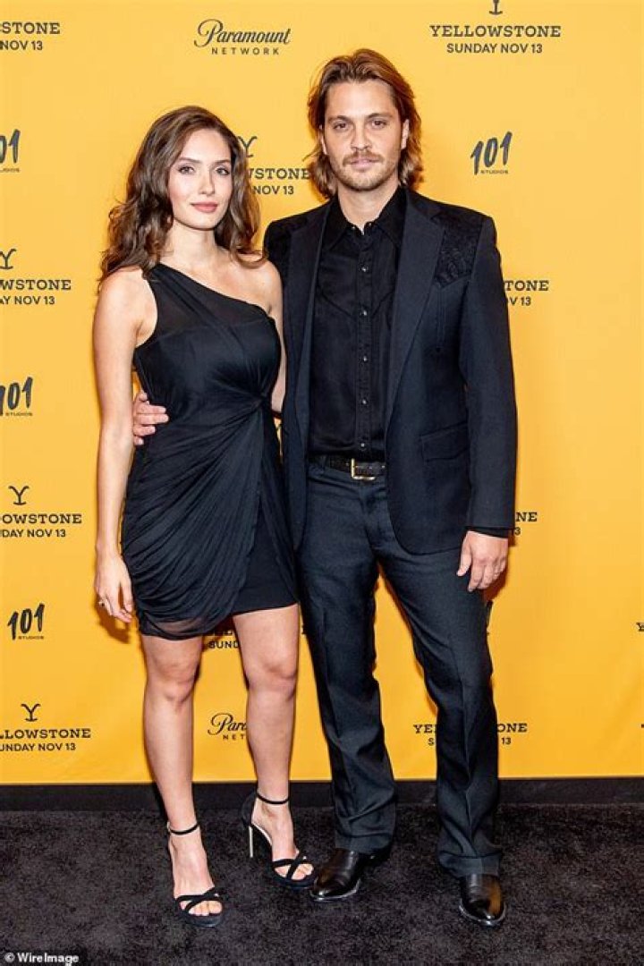 Bianca Kajlich’s Husband: Who is Bianca Kajlich Dating?