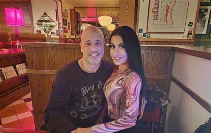 Brett Raymer’s Girlfriend: Who is Brett Raymer Dating?