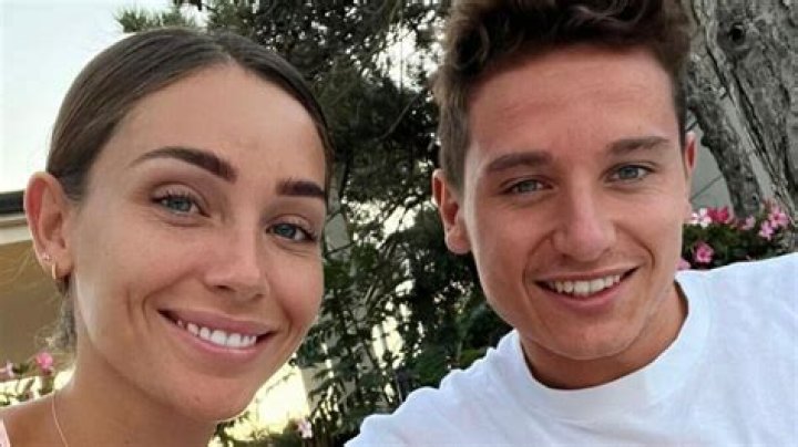 Charlotte Pirroni, Florian Thauvin's Girlfriend
