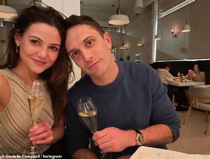 Colin Woodell’s Girlfriend: Who is Colin Woodell Dating?