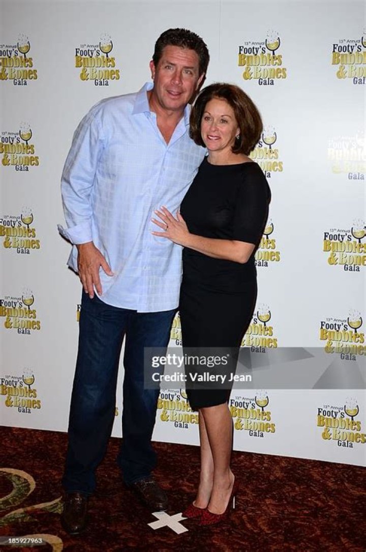 Dan Marino’s Wife: Who is Dan Marino Dating?