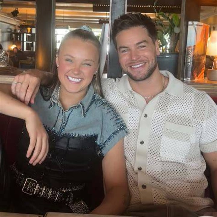 Dara Howell’s Boyfriend: Who is Dara Howell Dating?