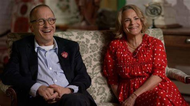 David Sedaris’s Girlfriend: Who is David Sedaris Dating?