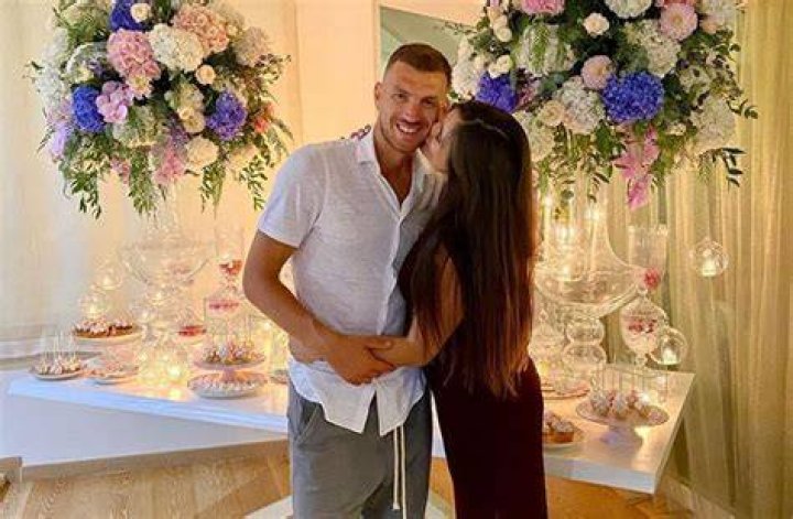 Edin Dzeko, Amra Silajdzic's Boyfriend