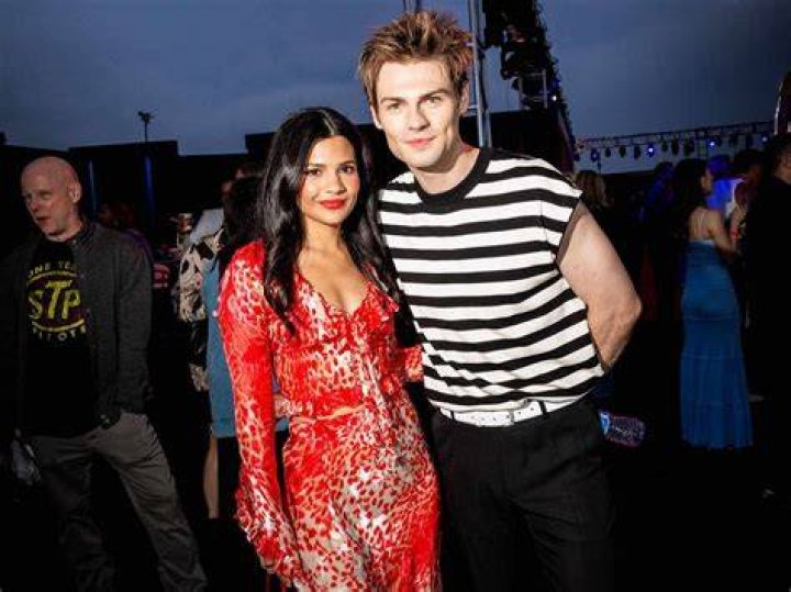 Emny Rodríguez’s Girlfriend: Who is Emny Rodríguez Dating?