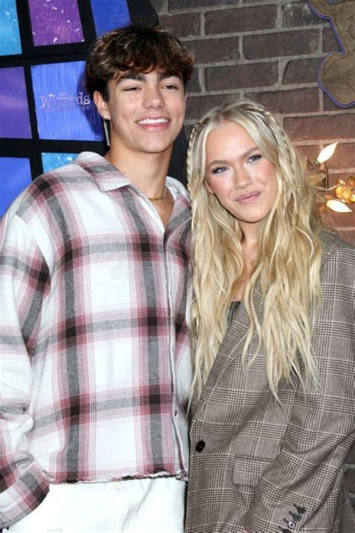 Freya Fox’s Boyfriend: Who is Freya Fox Dating?