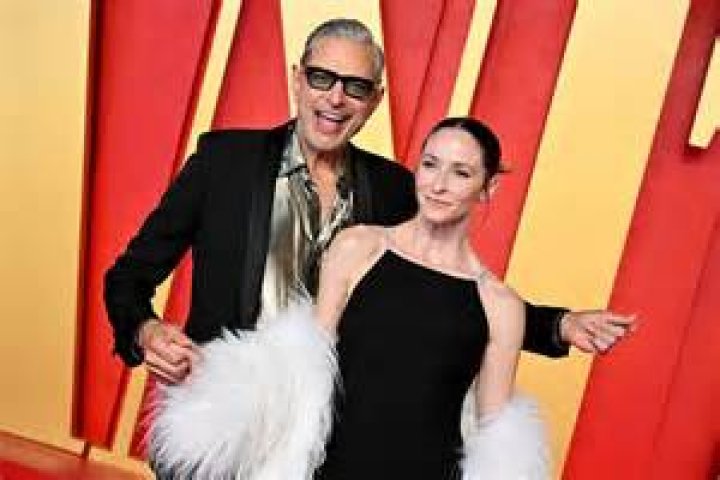 Jeff Goldblum’s Wife: Who is Jeff Goldblum Dating?
