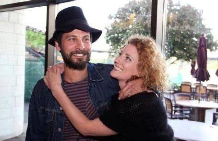 Jen Roberts, Sam Roberts's Wife
