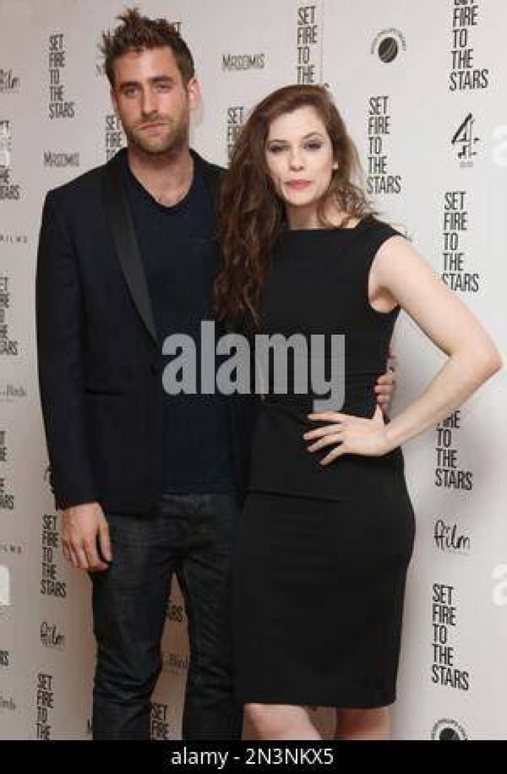 Jessica De Gouw, Oliver Jackson Cohen's Girlfriend