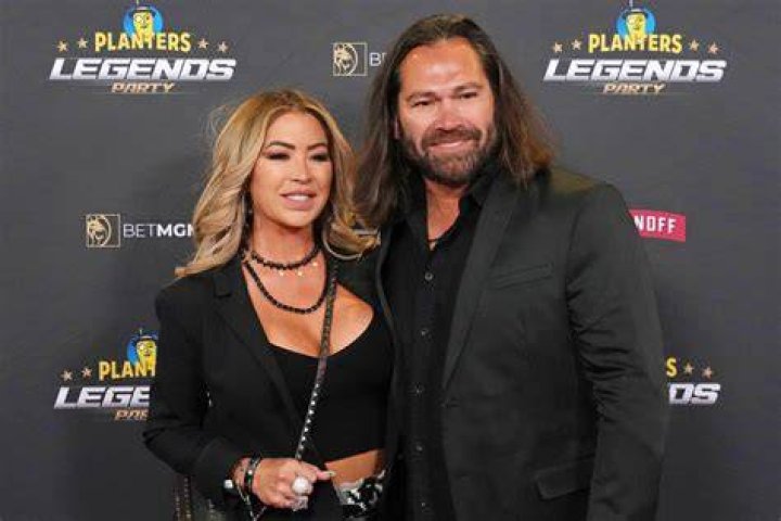Johnny Damon’s Wife: Who is Johnny Damon Dating?