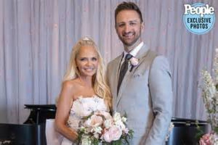 Kristin Chenoweth’s Boyfriend: Who is Kristin Chenoweth Dating?