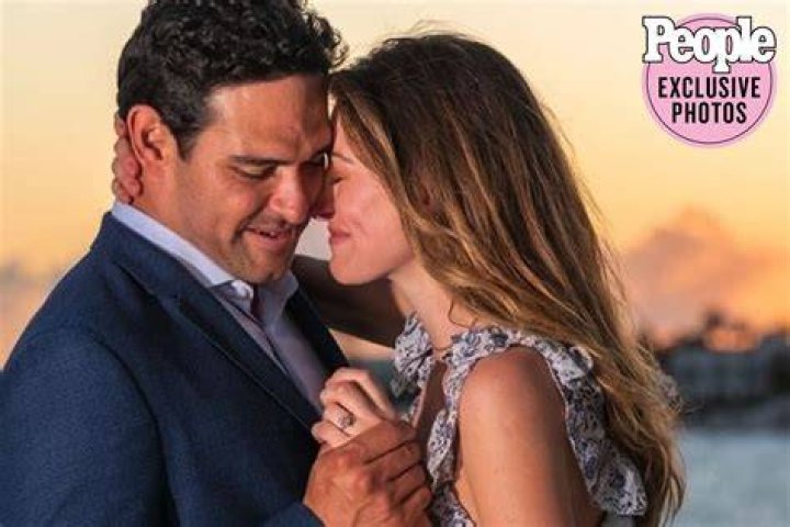 Mark Sanchez’s Girlfriend: Who is Mark Sanchez Dating?