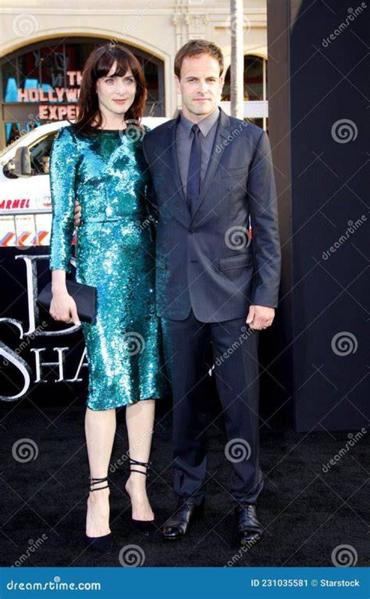 Michele Hicks, Jonny Lee Miller's Wife