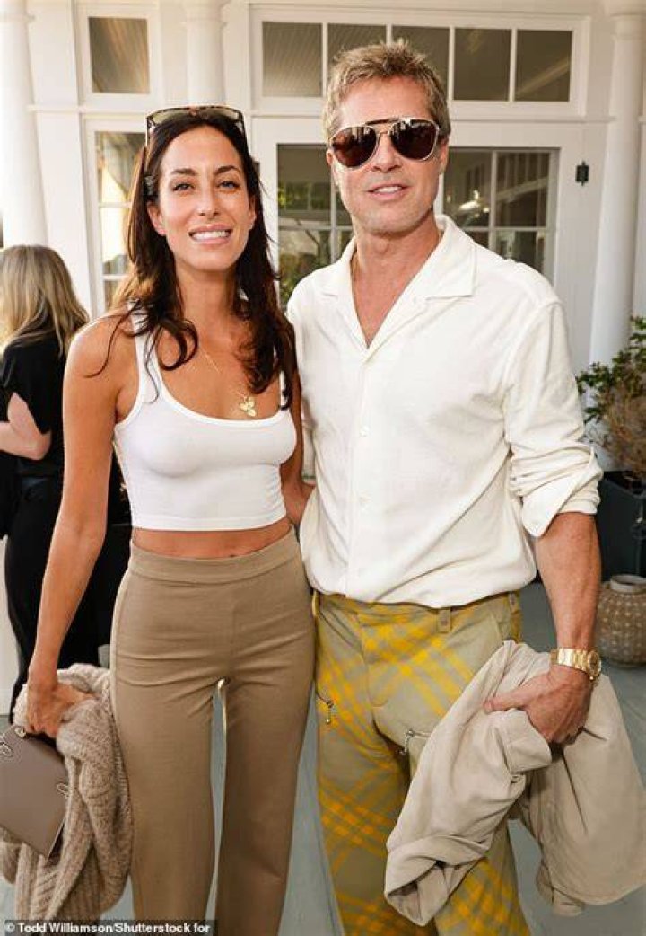 MixHound’s Girlfriend: Who is MixHound Dating?