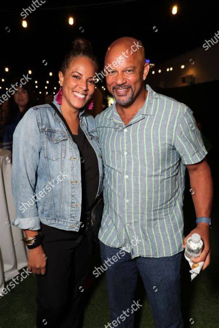 Natalie Macklin, Christopher Williams's Wife