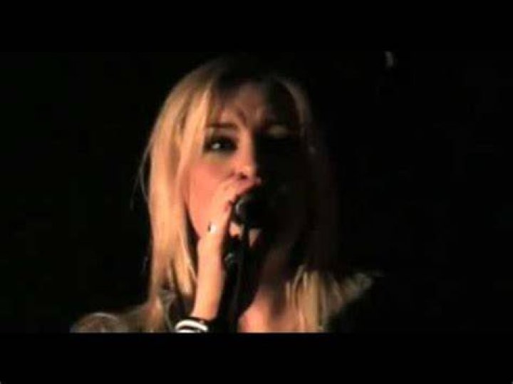 Nathalie Lorichs, Martin Axenrot's Girlfriend
