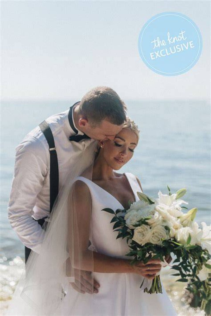Olivia Harlan, Sam Dekker's Wife