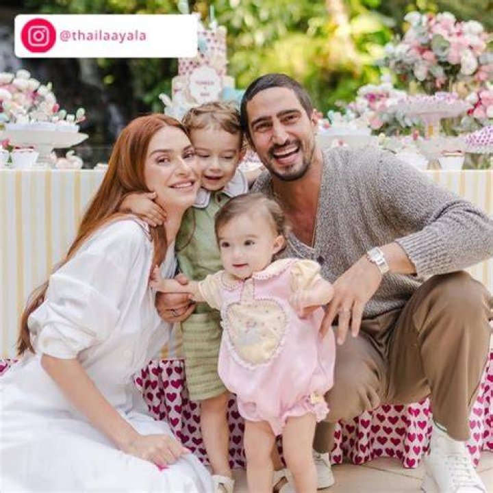 Renato Góes, Thaila Ayala's Boyfriend
