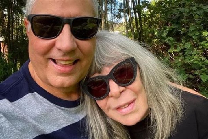 Rita Lee, Jon Lee's Husband
