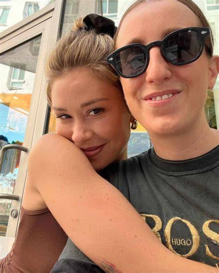 Robbie Burlew’s Girlfriend: Who is Robbie Burlew Dating?