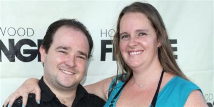 Shari Marie Holmes, Bradley Pierce's Wife