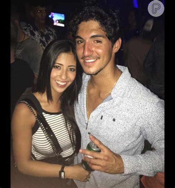 Tayná Hanada, Gabriel Medina's Girlfriend