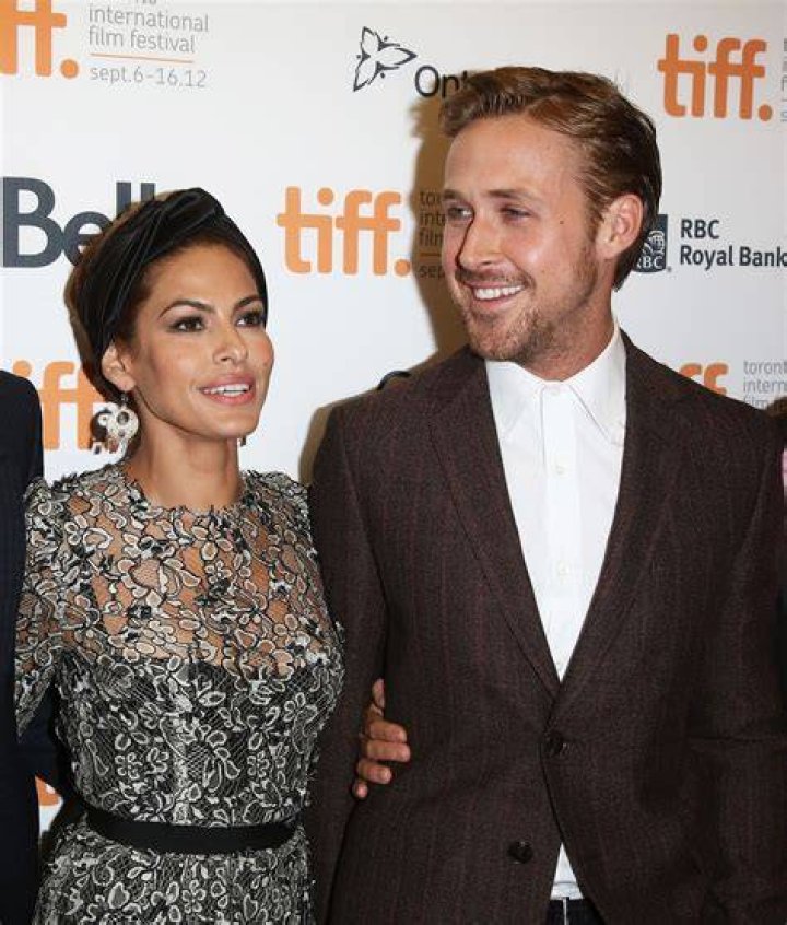 Who is Ryan Hansen Dating – Ryan Hansen's Wife & Exes