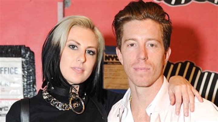 Who is Sarah Barthel Dating – Sarah Barthel's Boyfriend & Exes