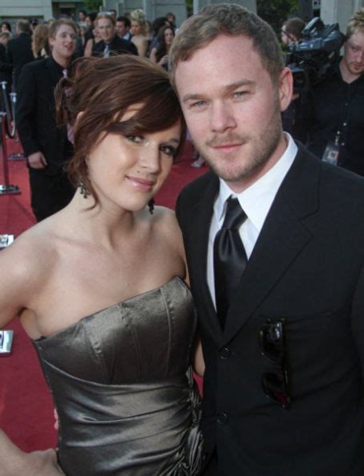 Zoë Kate, Aaron Ashmore's Girlfriend